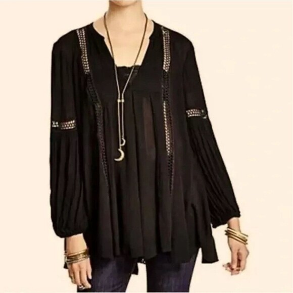 FREE PEOPLE Black Just the Two of Us Crochet Lace Inset High Low Tunic Top XS - Picture 3 of 15